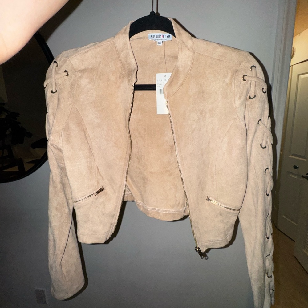 Fashion nova small beige jacket